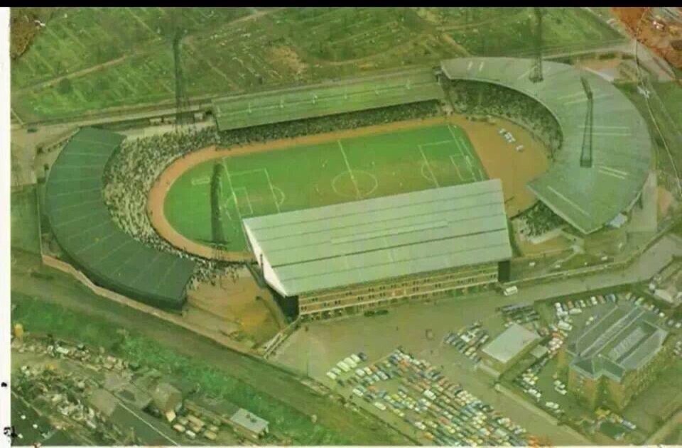 60D95754-B847-4F02-8613-04A4877E3A44